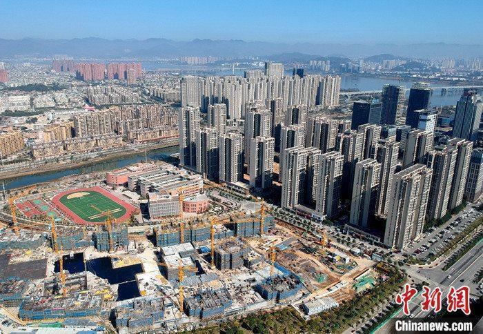 資料圖：航拍一處新建住宅。 <a target='_blank' href='/'>中新社</a>記者 呂明 攝
