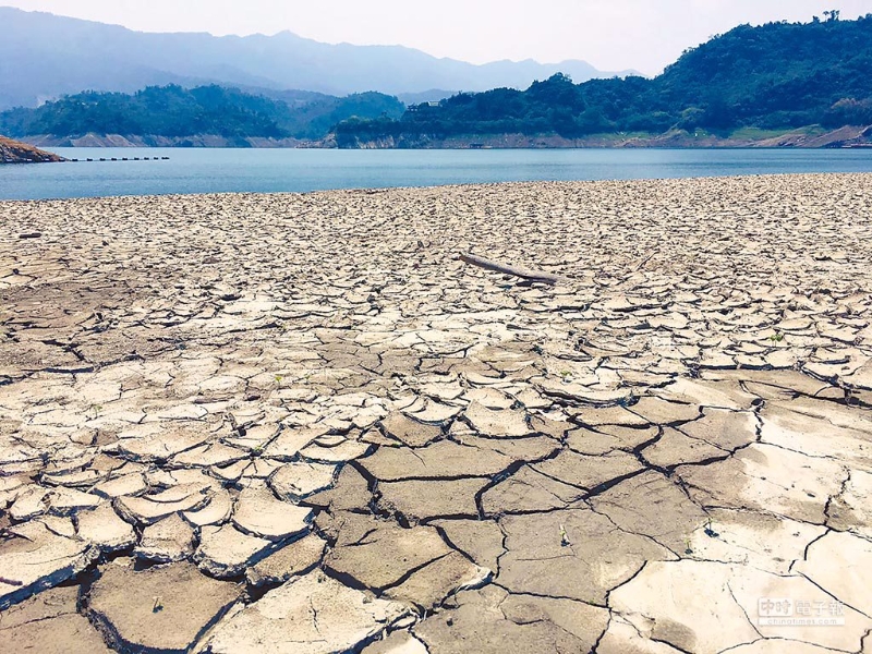 2021年臺灣發(fā)生嚴(yán)重旱災(zāi)導(dǎo)致缺水