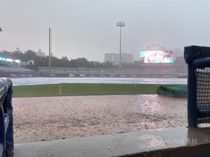 北北基防豪雨 新北三峽時(shí)雨量逾百毫米