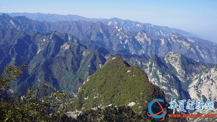 兩岸媒體人走進(jìn)華陰 游覽“奇險天下第一山”——華山